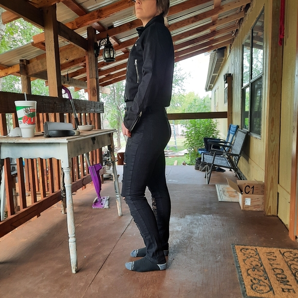 Whigh-waisted black  ripped skinny denim pant - Picture 14 of 16